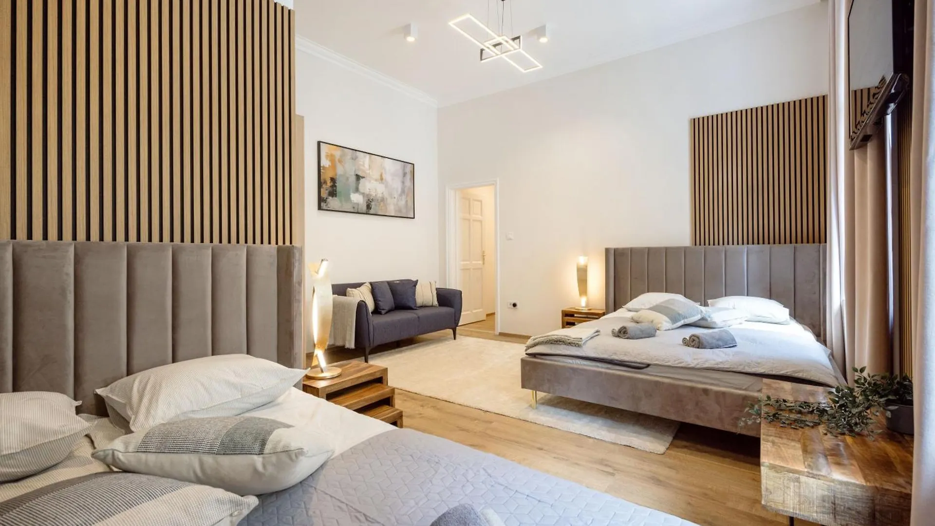 Sleek Downtown Living Apartment Budapest