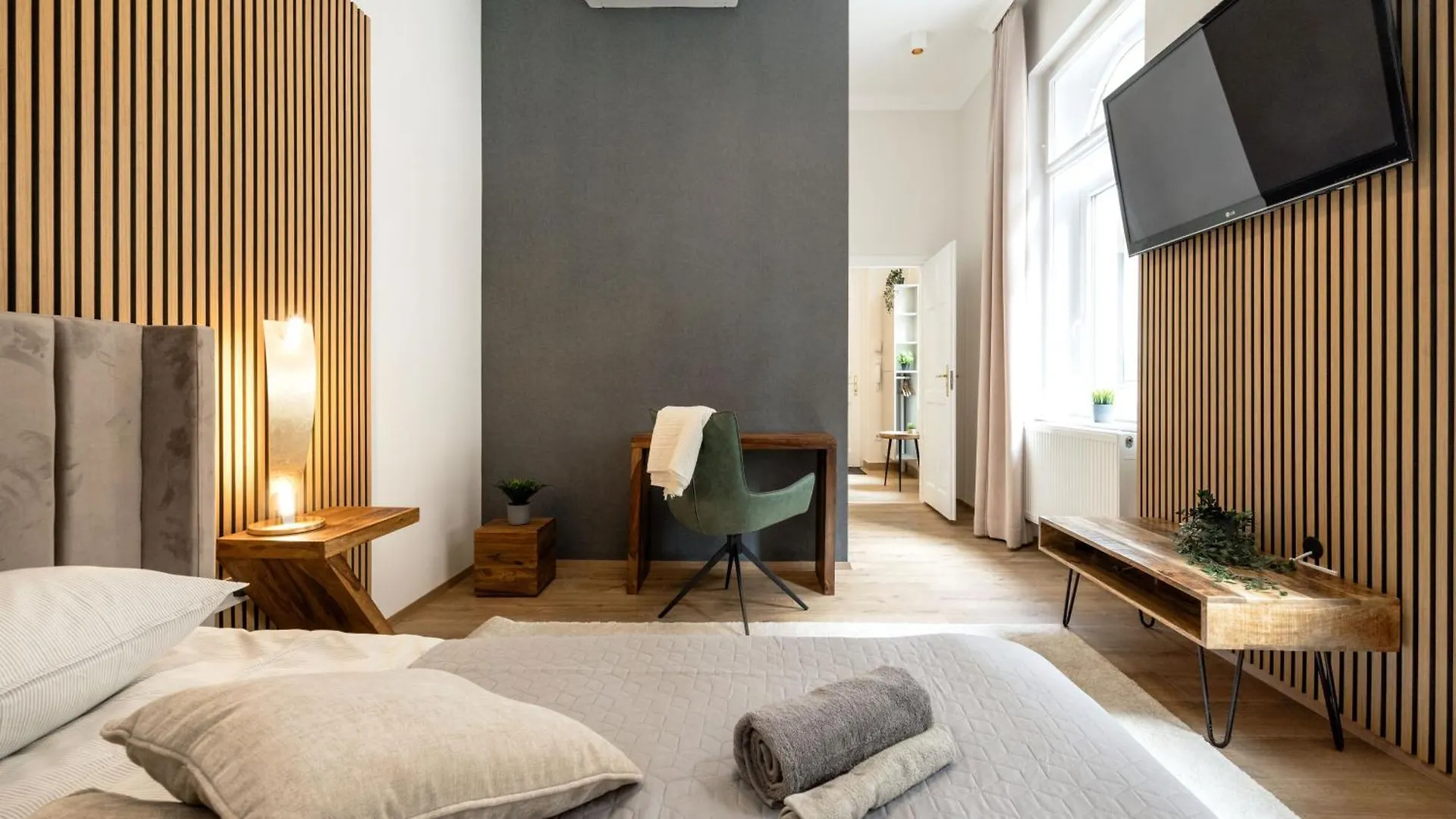 Sleek Downtown Living Apartment Budapest 0*,