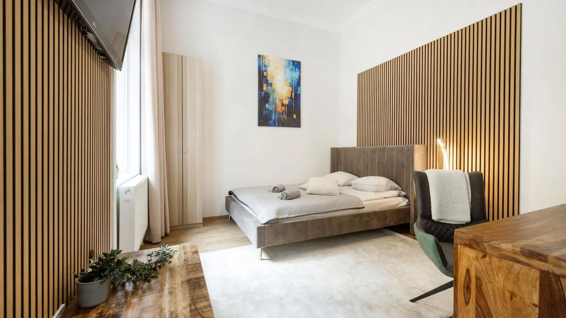 Sleek Downtown Living Apartment Budapest